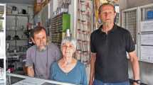 Imagen de El adiós a un histórico comercio de Roca: Gladis y Oscar bajan las persianas tras 30 años