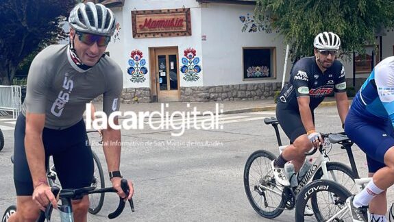 Lionel Scaloni hizo el reconocimiento del circuito Siete Lagos. (Foto: Lacar Digital)