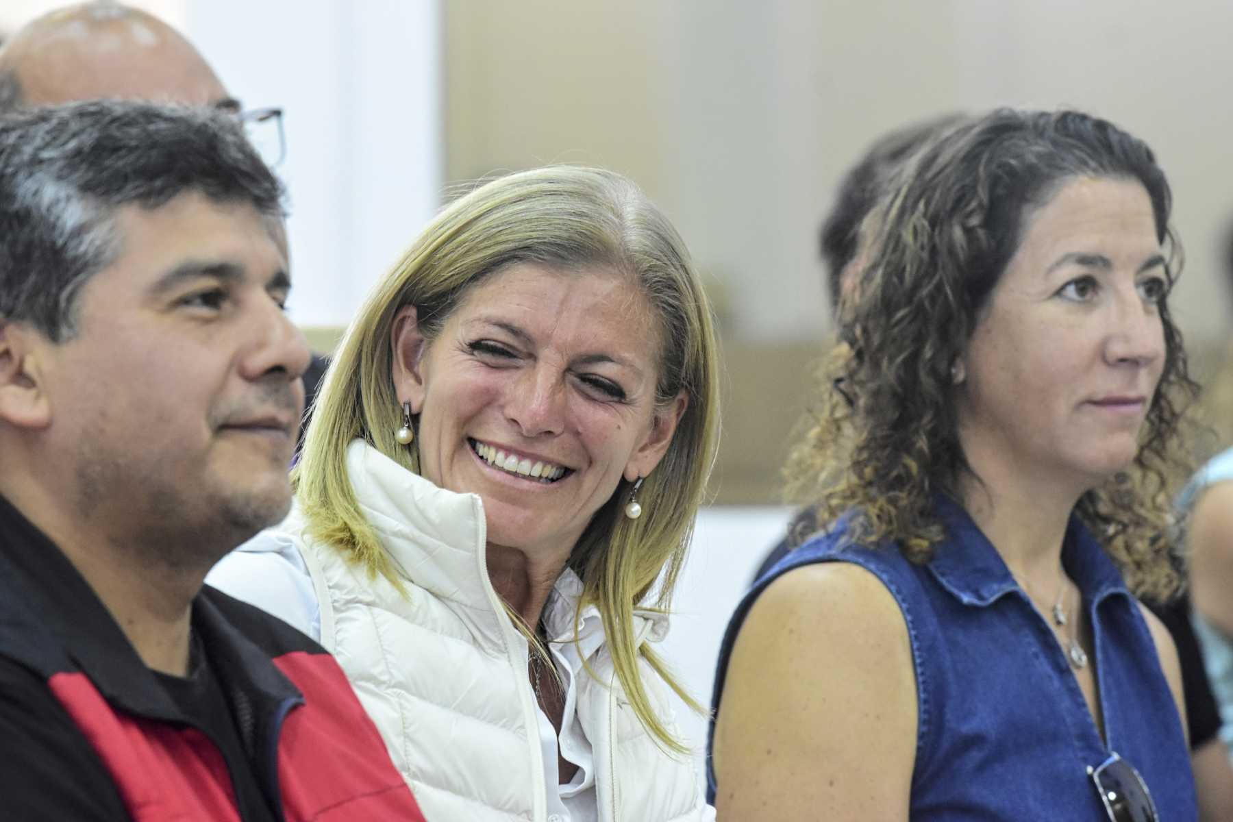 Rafael Palomino y Luciana Ortiz Luna en el Concejo Deliberante de Neuquén por la declaración de interés del SIEN Pediátrico (foto Cecilia Maletti)