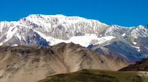 Imagen de Neuquén: el Área Natural Protegida Domuyo sumó internet satelital y un domo de monitoreo