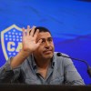 Imagen de Un técnico campeón del mundo reveló que Riquelme lo llamó para dirigir a Boca: «Lo pensaremos»