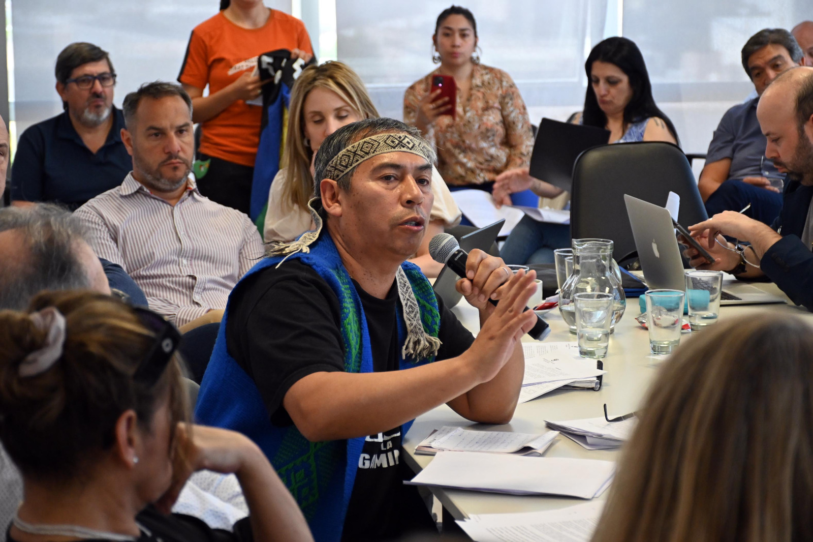 Orlando Carriqueo, vocero del parlamento Mapuche de Río Negro rechazó la regulación de la consulta previa que impulsó el Ejecutivo. Foto: Marcelo Ochoa