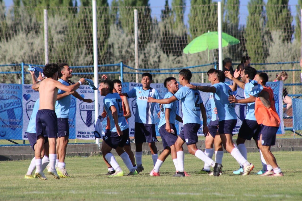 La Amistad venció a Atlético Regina y pasó a la final del Clausura de la Liga Confluencia