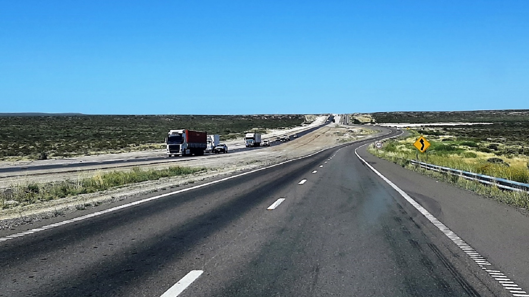 Doble vía sobre la Ruta 3 en Chubut. Foto: Nación. 