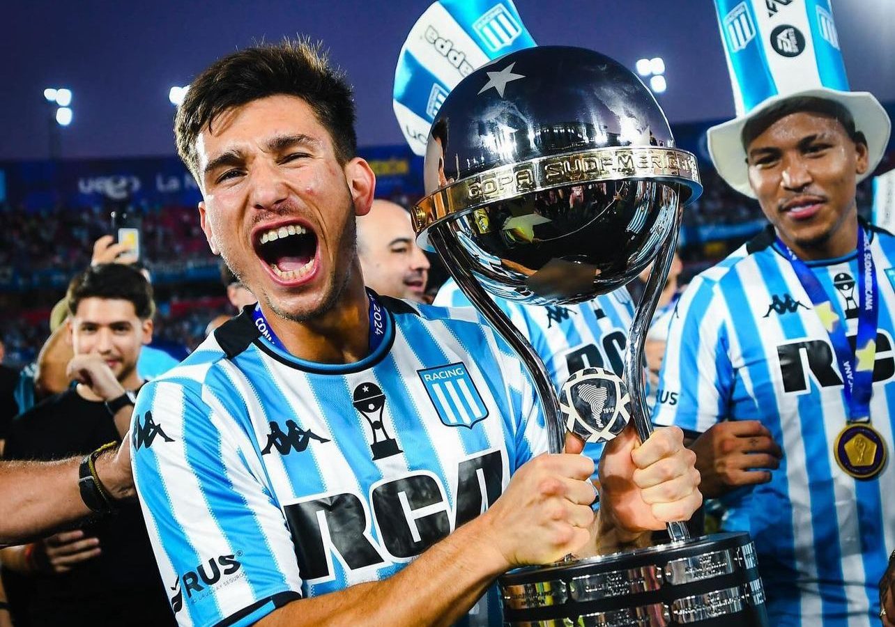 Facundo Mura ganó su tercer título en Racing y ya tenía uno en Colón de Santa Fe.