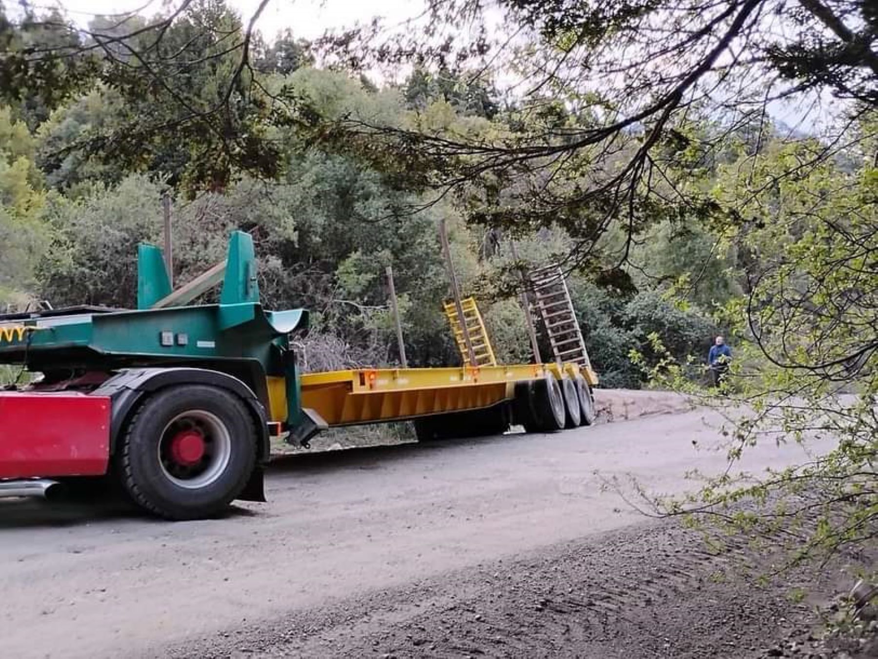 El incidente fue en Ruta 63, en el acceso a Villa Meliquina. Foto: Gentileza Facebook Del Sur Noticias.  