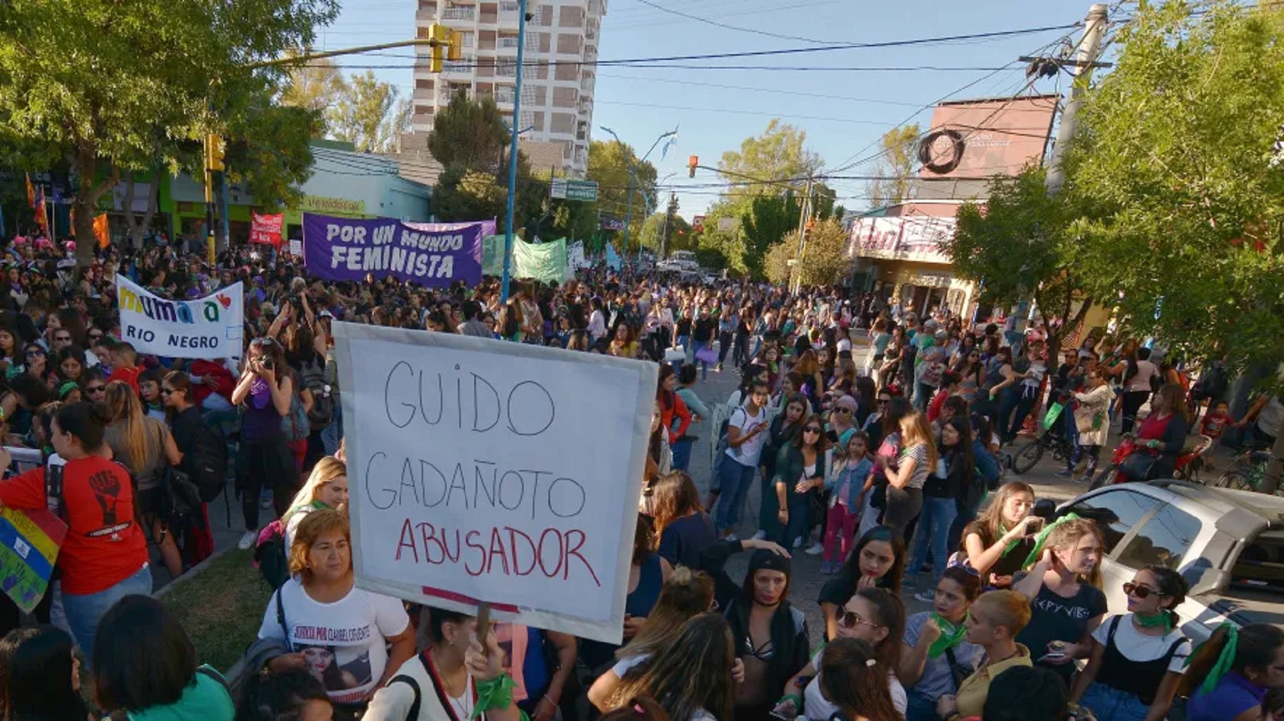 Previo al juicio hubo manifestaciones en contra de Gadañoto. 