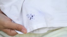 Imagen de Cómo sacar las manchas de tinta de la ropa con este truco casero