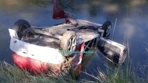 Imagen de Rally del Sur: piloto perdió el control y cayó a un canal en Luis Beltrán, fue trasladado al hospital