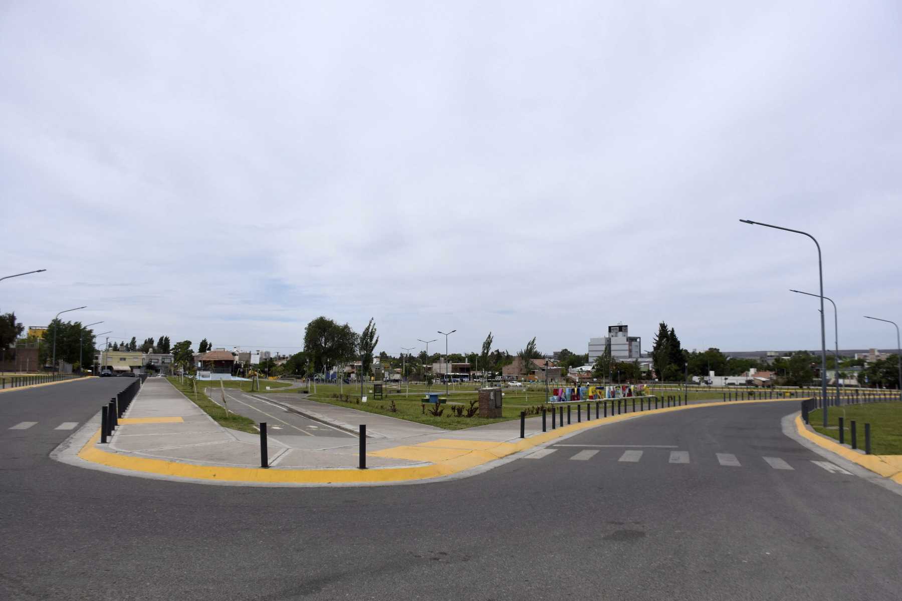 La calle interna del Parque Jaime De Nevares tendrá el nombre de Asociación Madres de Plaza de Mayo, filial Neuquén y Alto Valle (foto Matías Subat)