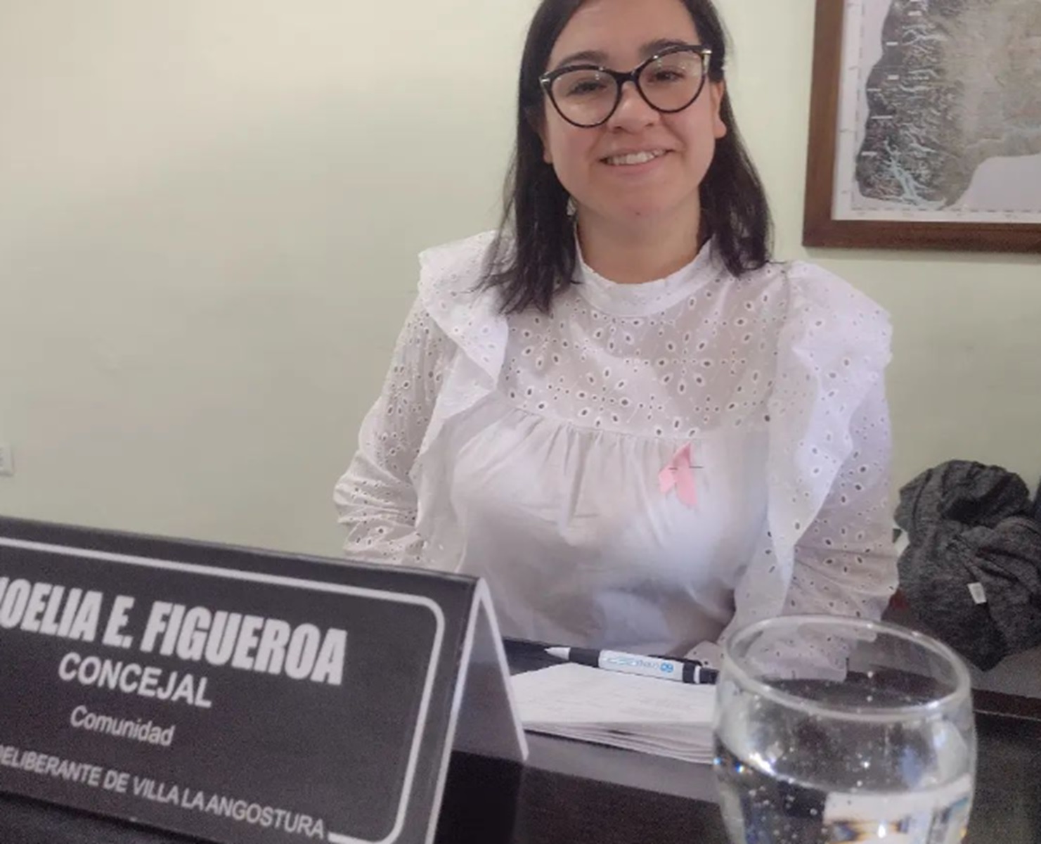 Noelia Figueroa, concejal por Comunidad en Villa La Angostura, defendió la gestión del jefe comunal Javier Murer y su relación con el gobernador Rolando Figueroa (Gentileza)