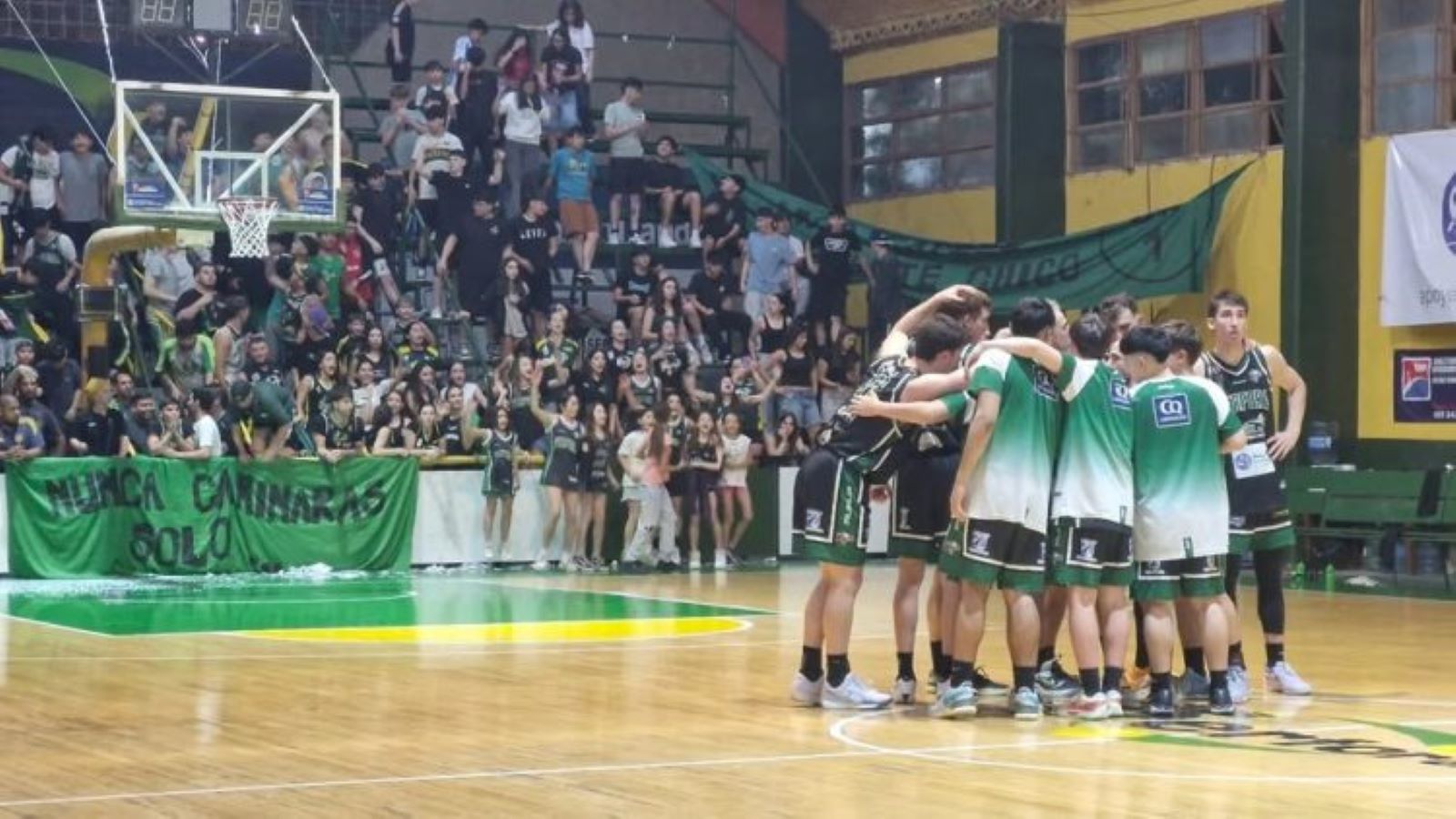 El Verde lo dio vuelta en el final y se adelantó en la definición del torneo. (Gentileza Cutral Co al instante)