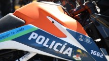 Imagen de Se atrincheró con su expareja y amenazó con matarla con un cuchillo en Neuquén: hirió a una policía