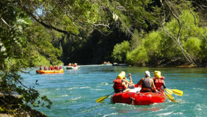 Muerte de turista en el río Manso, cerca de El Bolsón: allanaron a la empresa de rafting