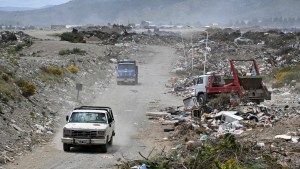 La ordenanza que manda erradicar el basurero de Bariloche cumple otro año, sin novedades