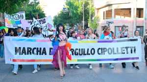 “Hacerse visibles”: Cipolletti brilló con la 6° Marcha del Orgullo