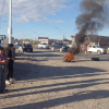 Imagen de Corte en la zona de Parque Industrial de Neuquén, en uno de los accesos a la Ruta 7