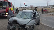 Imagen de Fuerte choque en Ruta 7, cerca de Centenario: una mujer terminó hospitalizada