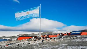 Festejos en la Antártida: la única base dónde viven familias y funciona la escuela más austral del mundo, cumplió 72 años