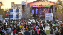 Imagen de Todas las fiestas de Neuquén y Río Negro este verano 2025: Pera, Manzana, Confluencia y más