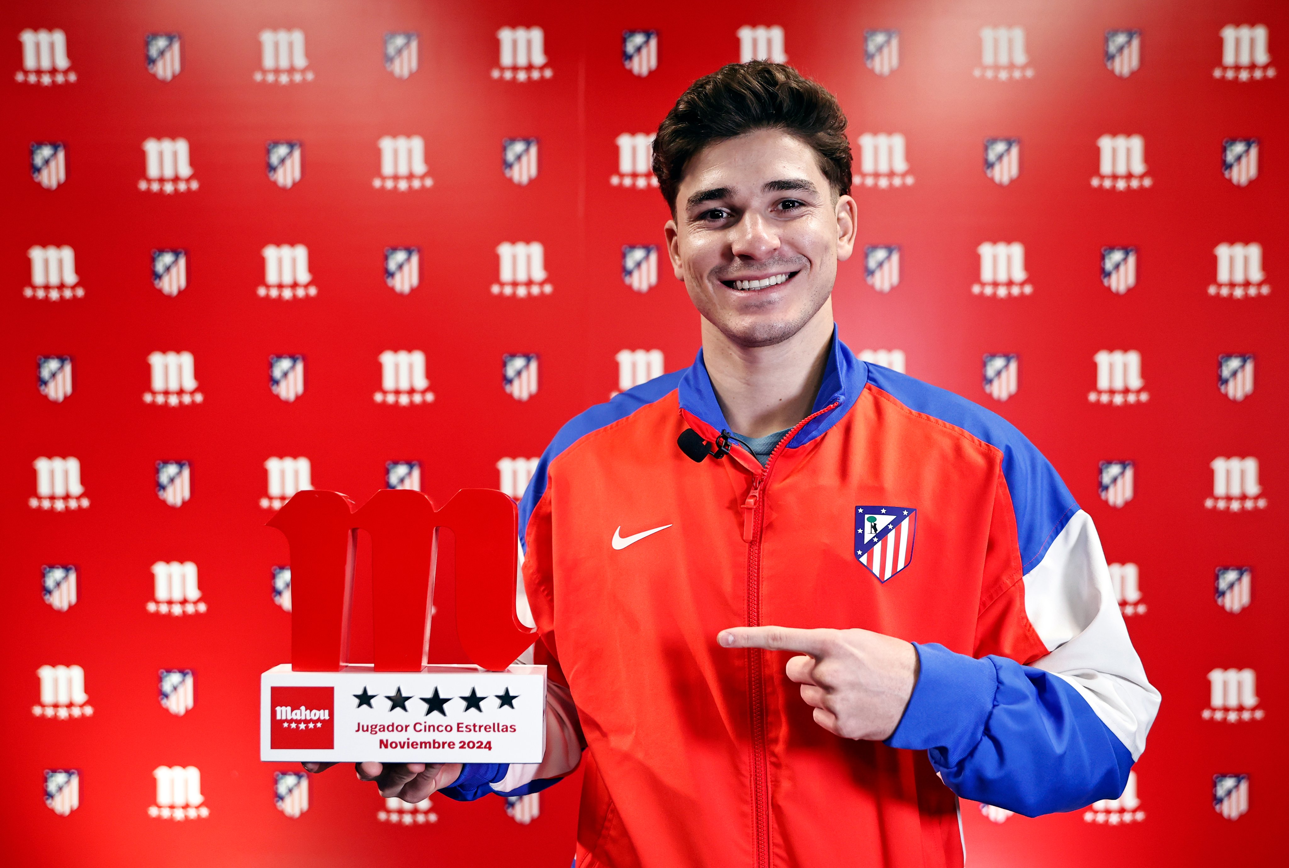 Álvarez fue elegido como el jugador del mes del Atlético Madrid.