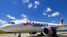 Imagen de Con nuevo avión, JetSmart aumenta hasta 500% sus vuelos a la Patagonia este verano 2025