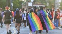 Imagen de Marcha del Orgullo en Neuquén: «Así como salimos a defender la universidad, hay que hacerlo con el contrato social»