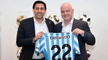 Imagen de El mensaje del presidente de la FIFA a Diego Milito por ser el nuevo presidente de Racing