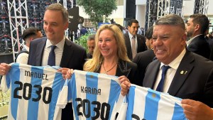 El encuentro entre Karina Milei y Chiqui Tapia en el lanzamiento oficial del Mundial 2030