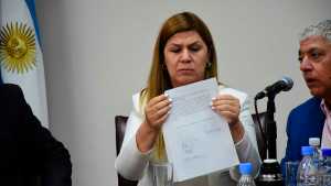 Tras postergar su defensa en la Legislatura, Gloria Ruiz habló de la empresa allanada en Plottier