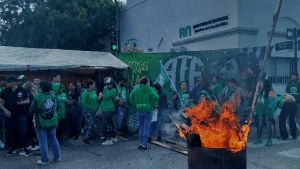 Protestas en la previa de Navidad: ATE Río Negro reclama por los salarios en Roca, Bariloche y Viedma