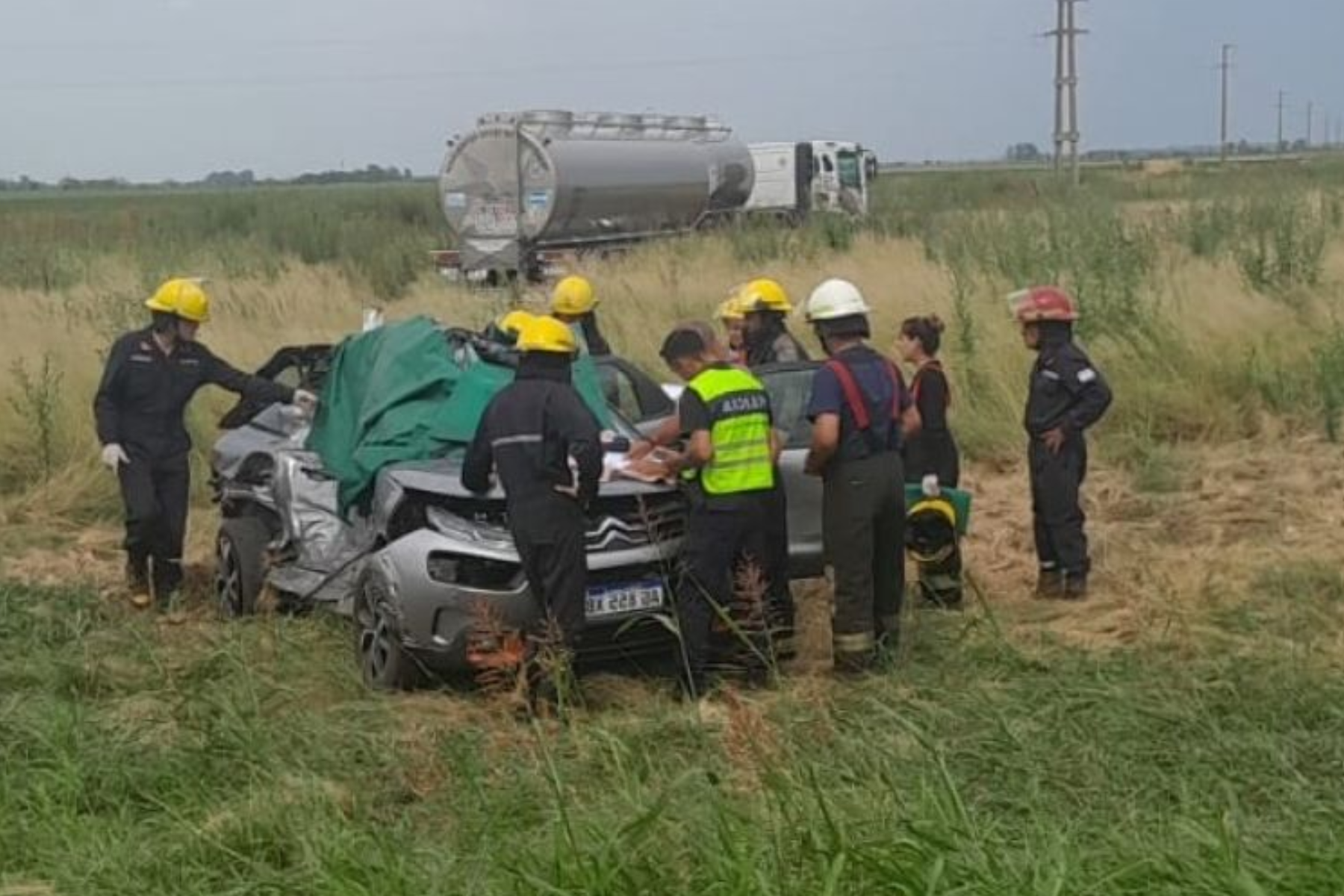 Un hombre y su pareja de Neuquén fallecieron al chocar con un camión en Buenos Aires. Foto: gentileza Rivadavia Online.