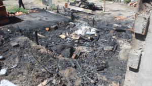 Dos hombres de Viedma detenidos tras robar e incendiar una casa: el dueño se quedó sin nada