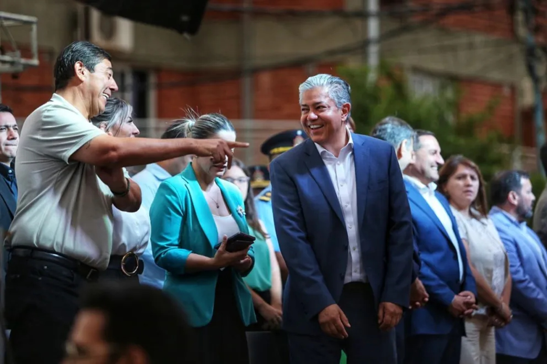 El gobernador Rolando Figueroa cultiva buena relación con los sectores anti Azul del MPN (Neuquén Informa)