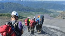 Imagen de Emergencia en el volcán Lanín: un montañista se fracturó durante el descenso y fue hospitalizado