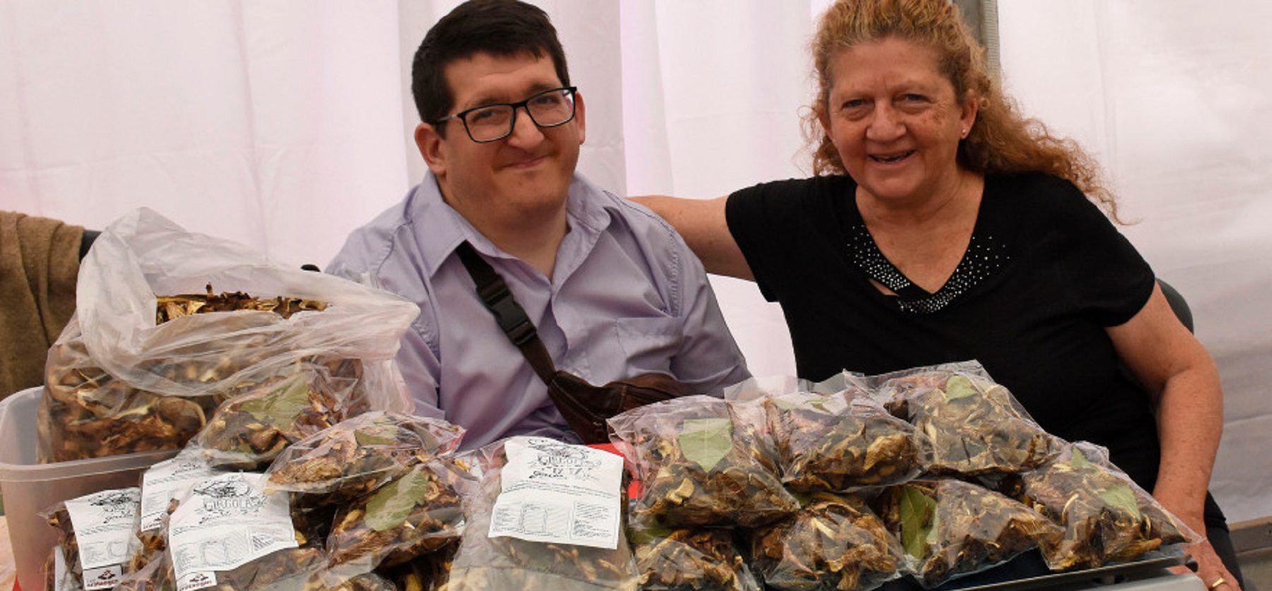 Lucas Sponda y su mamá Carmen Senguer. Foto: Gentileza. 