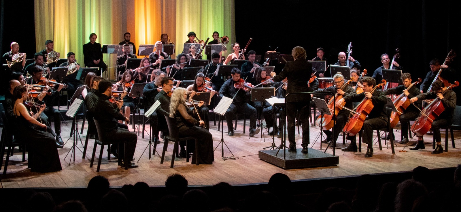 La Orquesta Sinfónica FCP cuenta para sus conciertos con arreglos originales de Gerardo Gardelín,