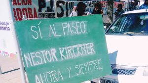 Centenario: los autoconvocados protestaron por le cambio del nombre Presidente Néstor Kirchner