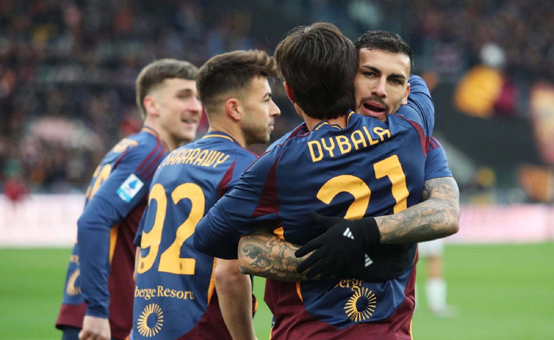 Leandro Paredes y Paulo Dybala festejaron en la goleada de la Roma.