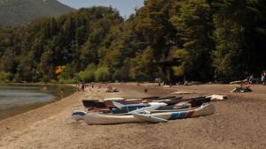 Mapuches de Villa La Angostura piden acordar por el camping en Correntoso, sino habilitarán el pernocte