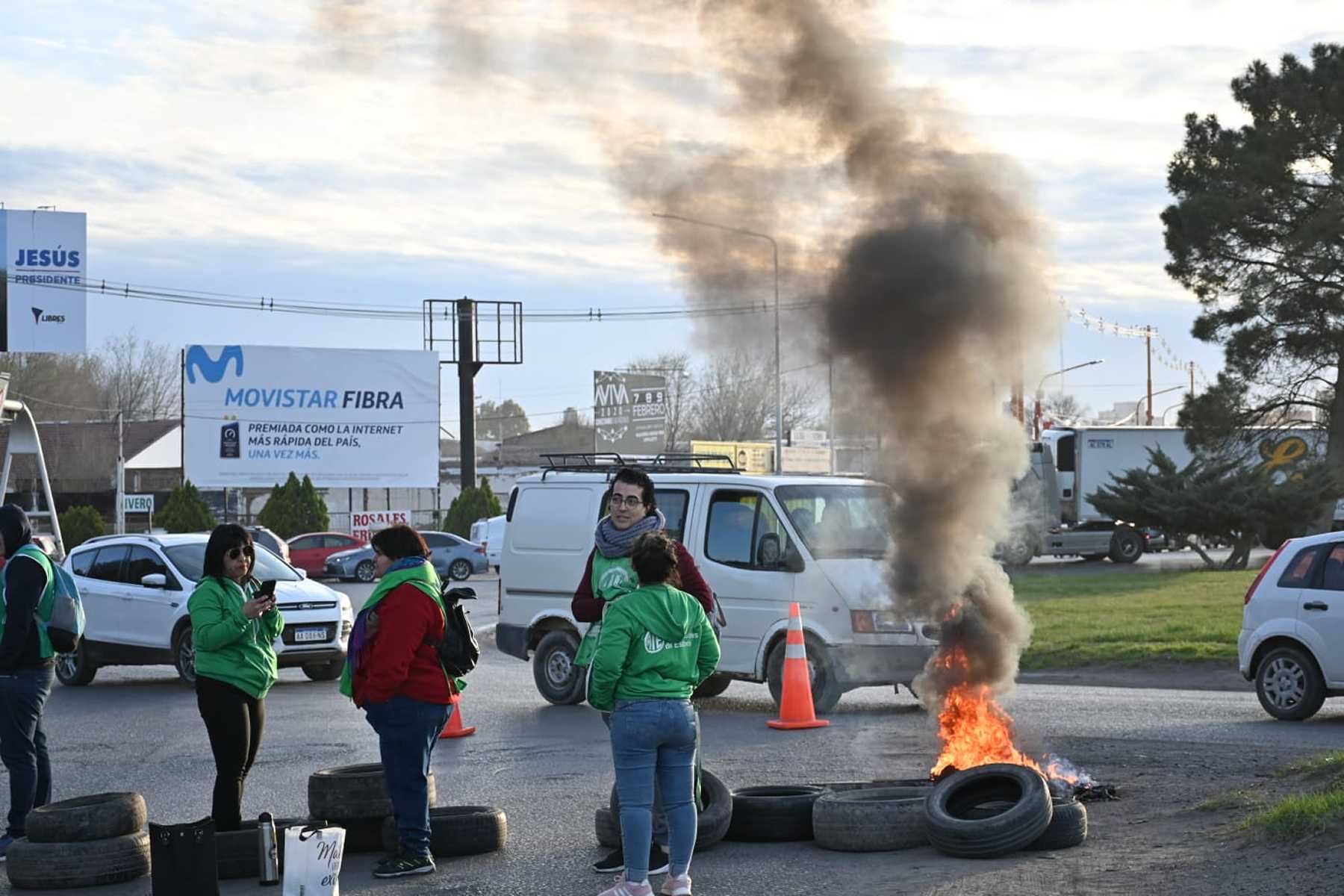 ATE reclamará en los puentes carreteros Neuquén- Cipolletti. Foto: Florencia Salto. 