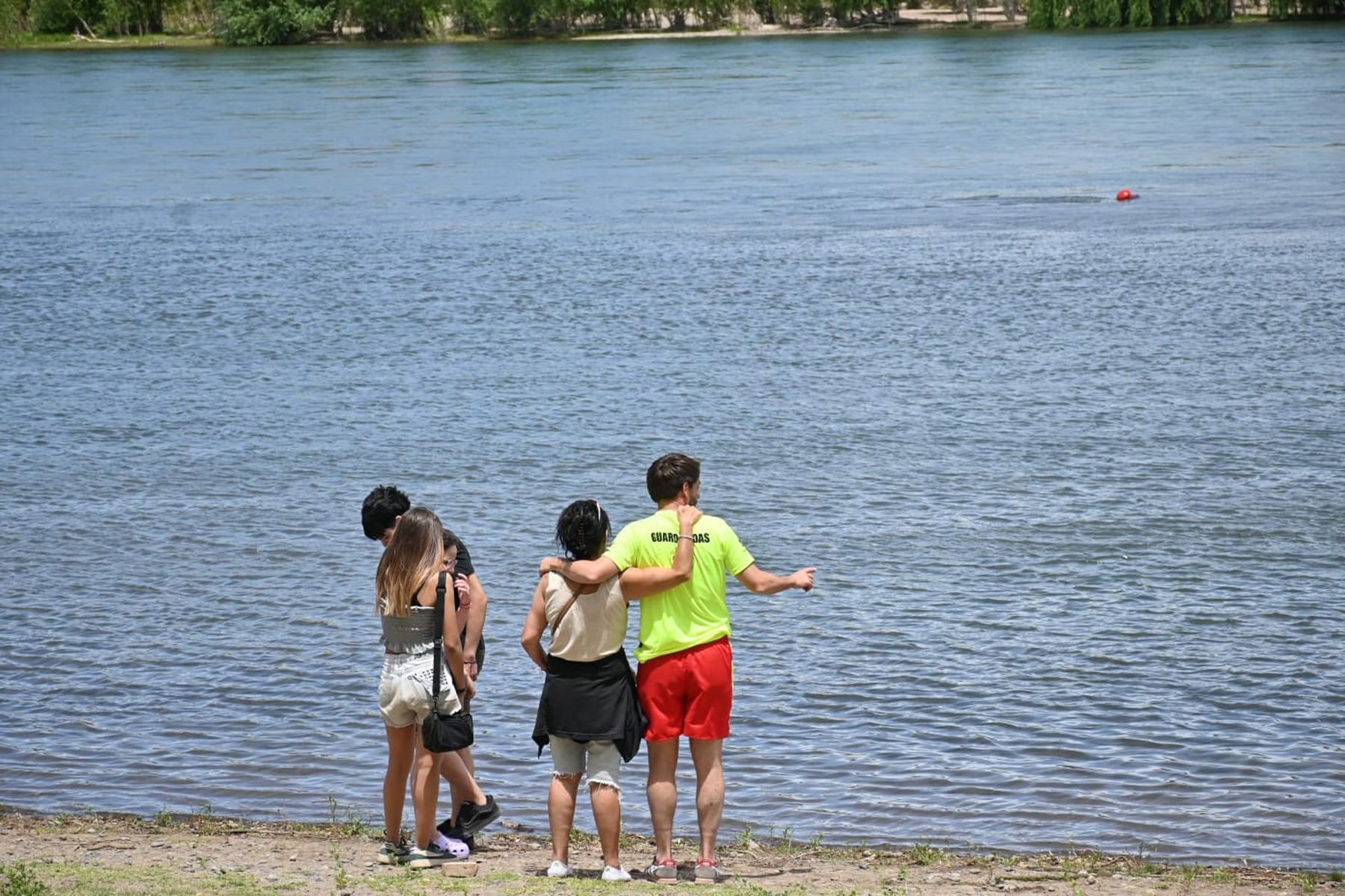 Rodrigo Buteler, inaugura el balneario en Cipolletti. Foto: Florencia Salto. 