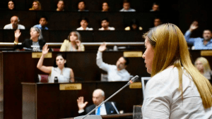 La Legislatura va por más desvinculaciones: los contratos de Gloria Ruiz que ya dieron de baja