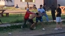 Imagen de Brutal pelea a la salida de un boliche de Plottier: un joven internado tras una patada en la cabeza