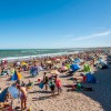 Imagen de Las Grutas brilló en Navidad: una multitud festeja frente al mar