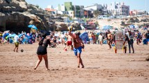 Imagen de Las Grutas registró 95% de ocupación en Año Nuevo: mirá los precios en la playa y de los alojamientos