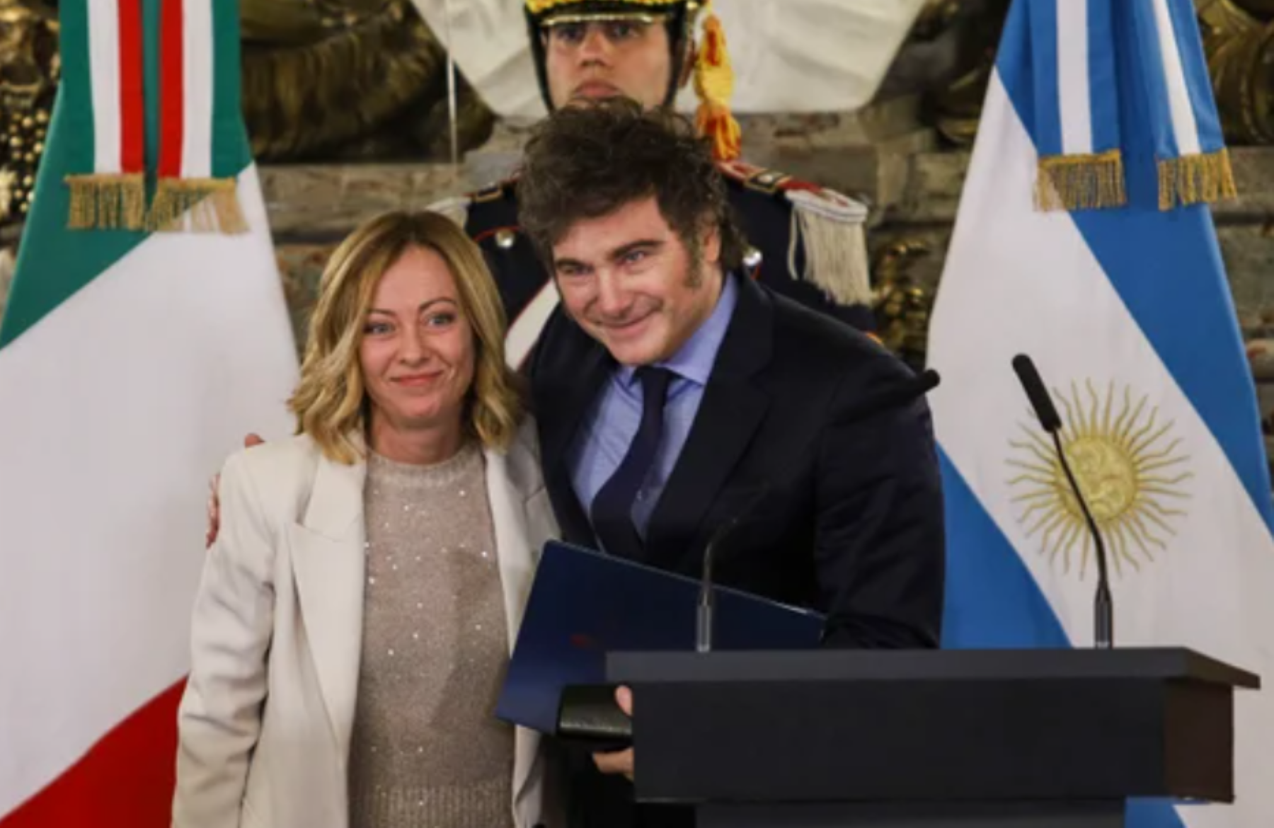 Javier Milei se reunirá con Giorgia Meloni en Italia. Foto: NA