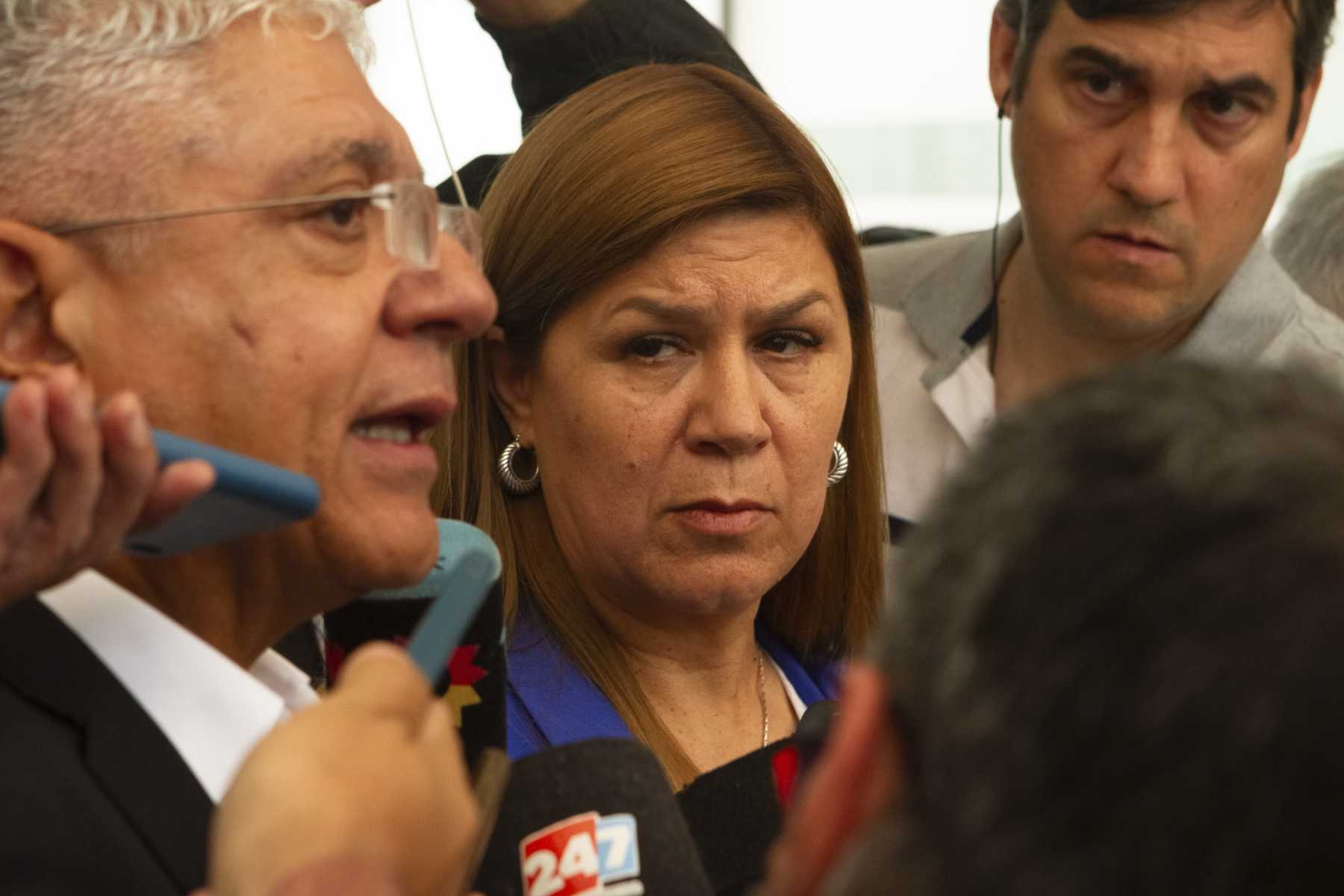 El abogado Broitman y Gloria Ruiz, en la conferencia de prensa. (Emiliano Ortiz)