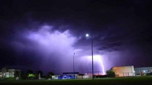 Suben a naranja la alerta por tormentas en una franja de Río Negro: peores horarios este miércoles