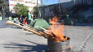 Protestas en la previa de Navidad: ATE Río Negro reclama por los salarios en Roca, Bariloche y Viedma